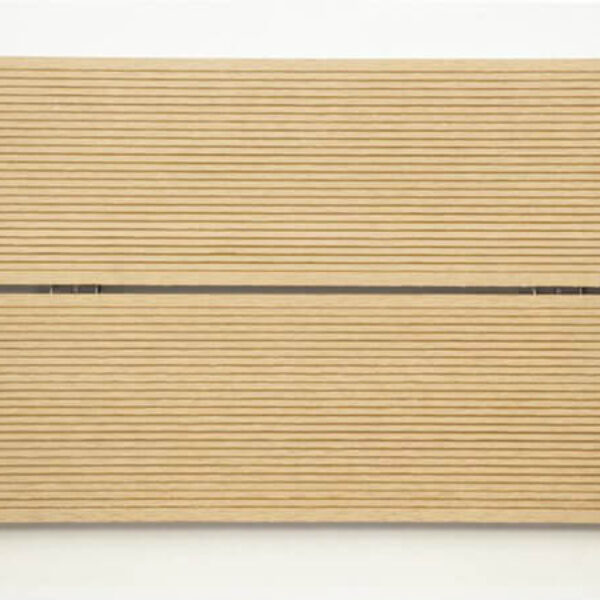 Oak with the same appearance